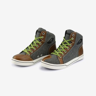 Fashionable racing boots and ankle boots