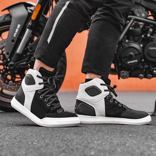 Non-slip and waterproof motorcycle boots