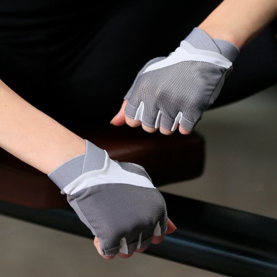 Fashionable fitness weightlifting gloves