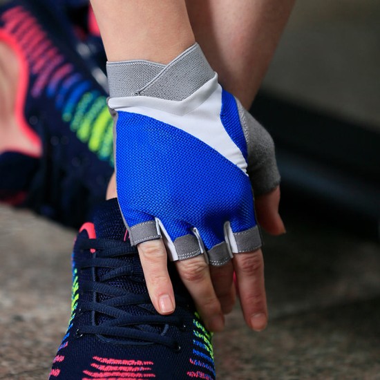 Fashionable fitness weightlifting gloves